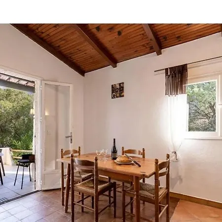 Semesterbostad Cala Rossa 45m2 4-5 Pers Rondinara *